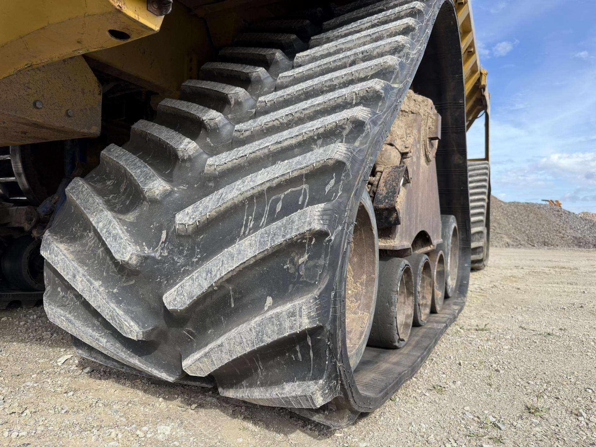 Caterpillar Challenger TerraGator 2104 920 - Image 18