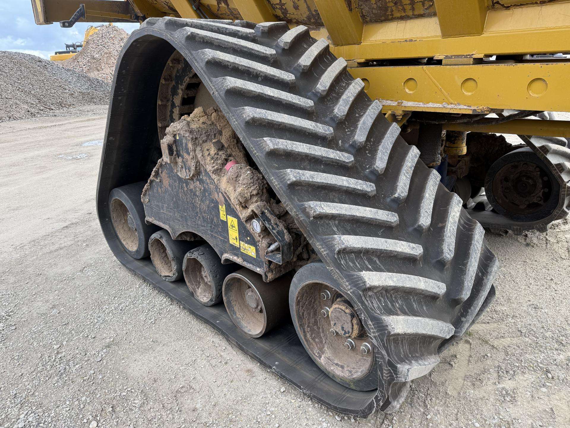 Caterpillar Challenger TerraGator 2104 920 - Image 19