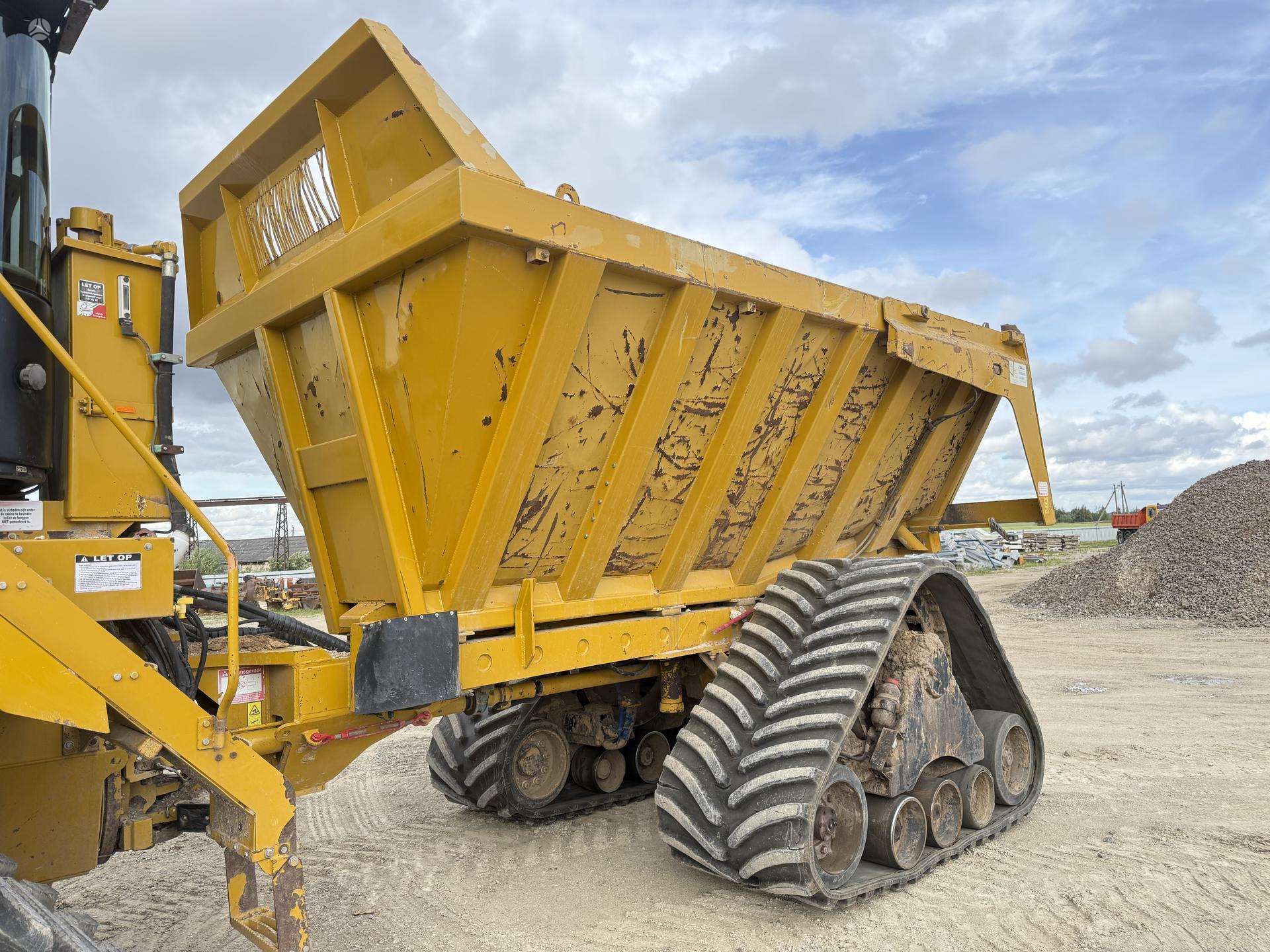 Caterpillar Challenger TerraGator 2104 920 - Image 20