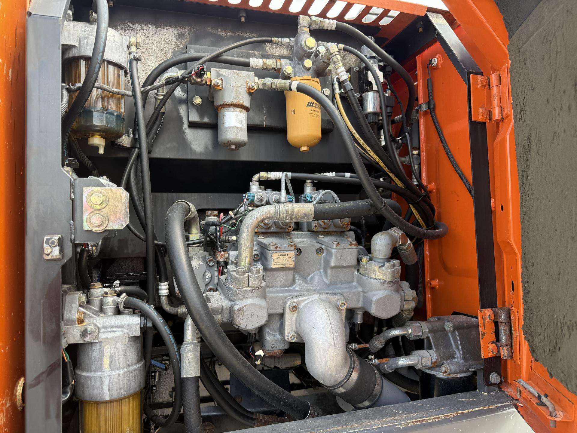 Hitachi ZX 140 W - Image 11