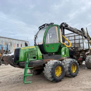 John Deere810 E WINCH + TRACKS