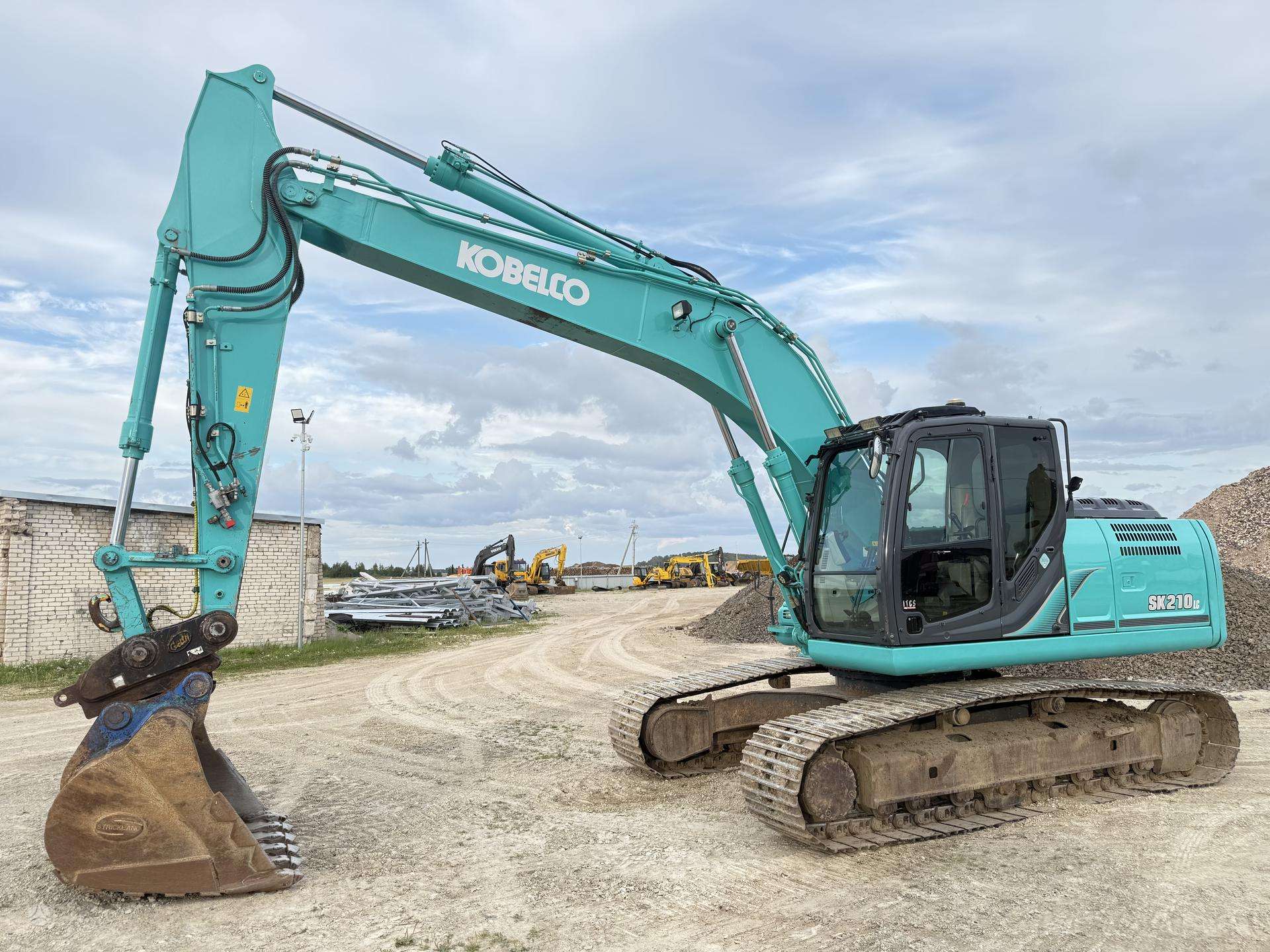 KobelcoSK 210 LC-9