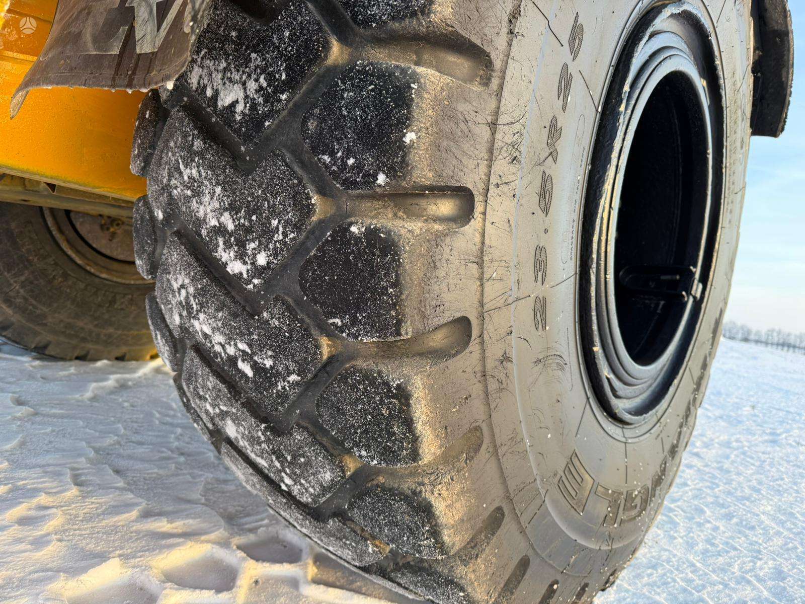 Volvo A25C - Image 20