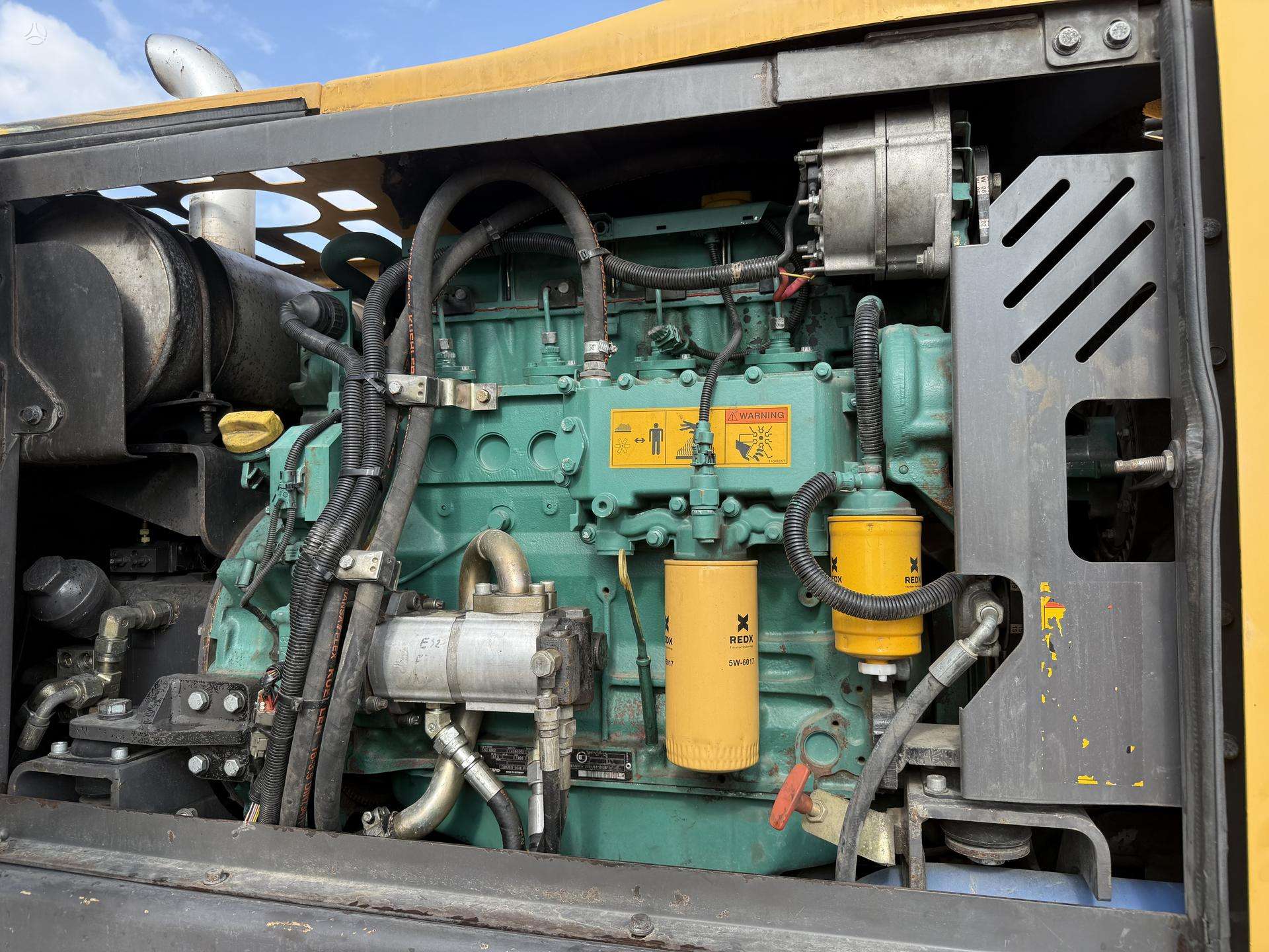 Volvo EW 140 B , ROTOTILT + RAILWAY - Image 16